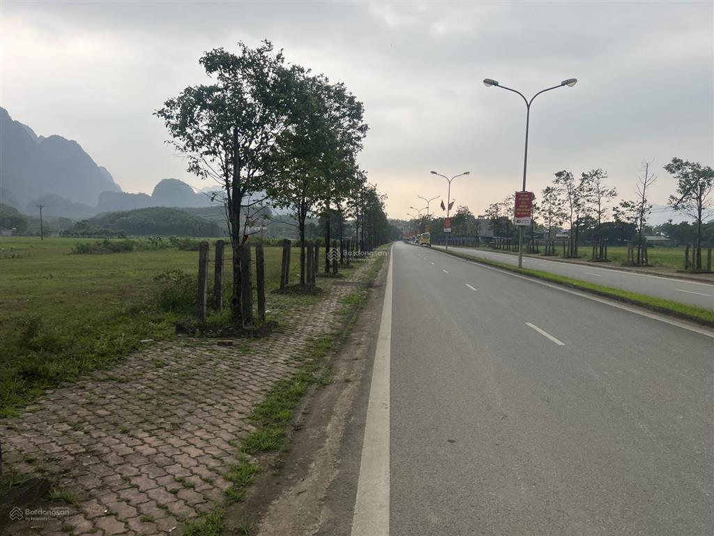 Tôi cần bán 5m mặt tiền 136m2 full thổ cư mặt đường đôi cạnh dự án cáp treo lạc thủy, hòa bình