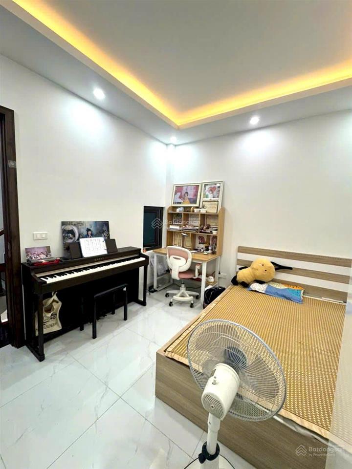 Bán nhà dt 40m2, 4 tầng, hậu ái, hoài đức, hn giá siêu tốt, ở ngay