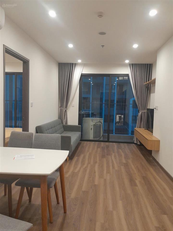 Bóc seal nhà mới căn 2n có 2 ban công nối dài giá cực rẻ chỉ 8tr/tháng phân khu beverly