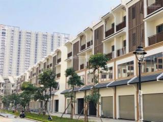 Chính chủ bán căn nhà phố kinh doanh, sát cụm cao tầng.  0963 865 ***