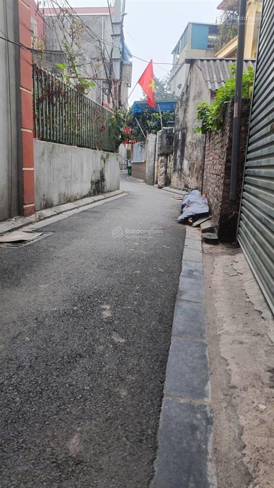 Cần bán 60m2 (4,2x14,3) đất thổ cư thôn đông trù xã đông anh, đường rộng 2,5m, hướng đông bắc