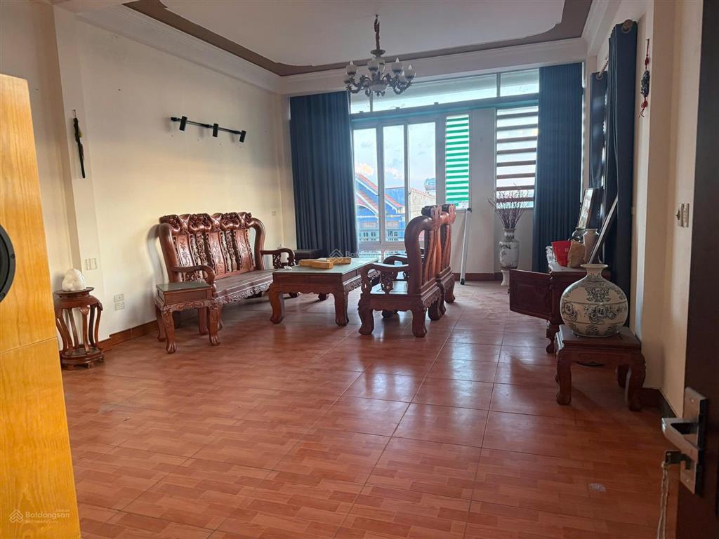 Cho thuê nhà 75m2 x 4 tầng mặt đường 23b phố vân trì, đông anh, hà nội