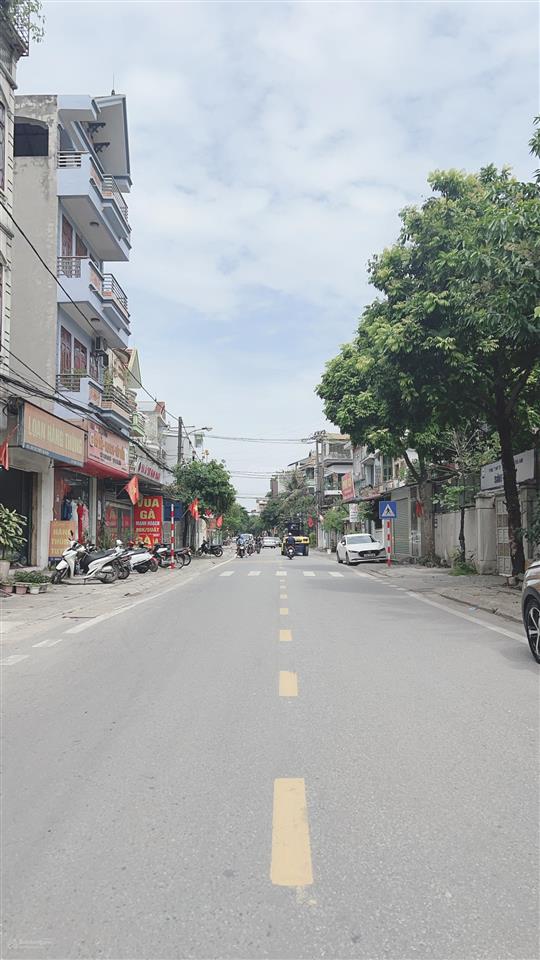 Chính chủ gửi bán đất mặt đường thiết bị điện giá chưa đến 3 tỷ