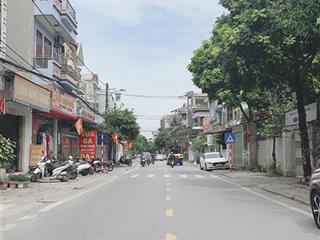 Chính chủ gửi bán đất mặt đường thiết bị điện giá chưa đến 3 tỷ