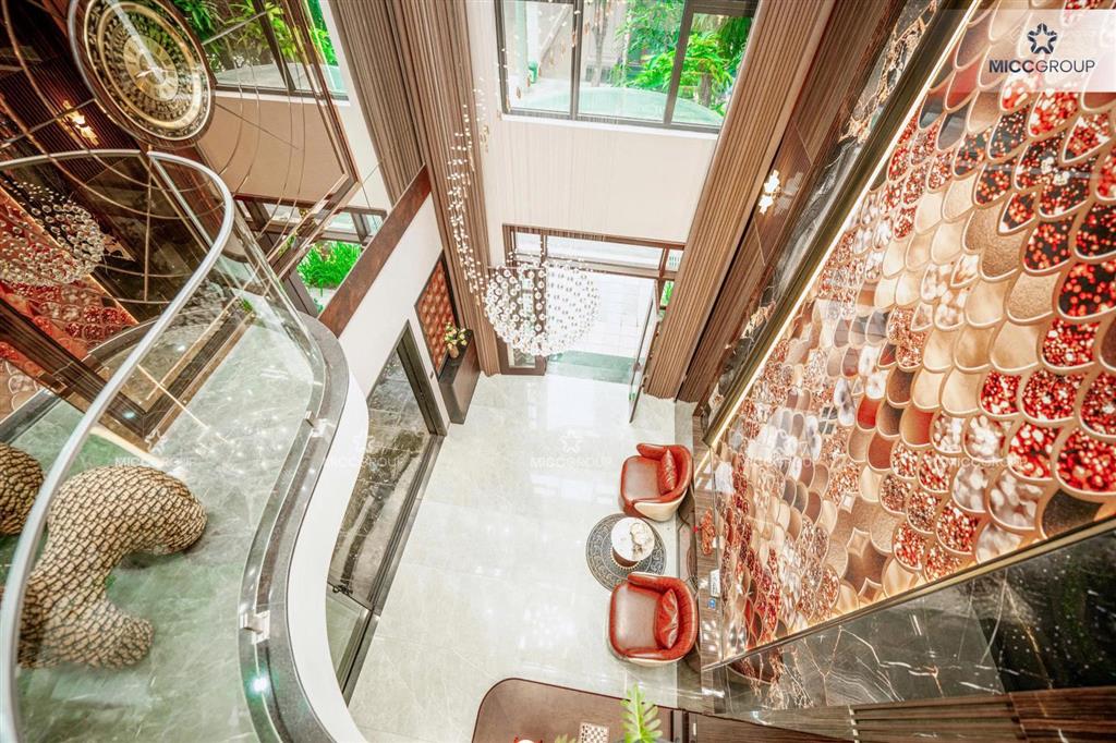 Bán căn liền kề xẻ khe 98m2 thiết kế như song lập mini pk đảo dừa  vinhomes ocean park 2