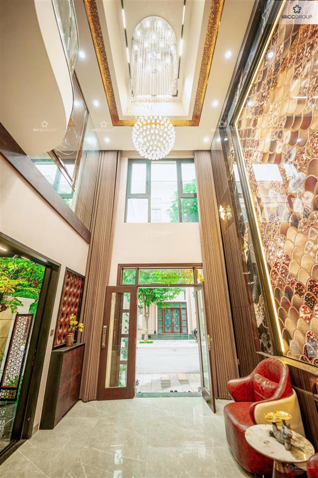 Bán căn liền kề xẻ khe 98m2 thiết kế như song lập mini pk đảo dừa  vinhomes ocean park 2