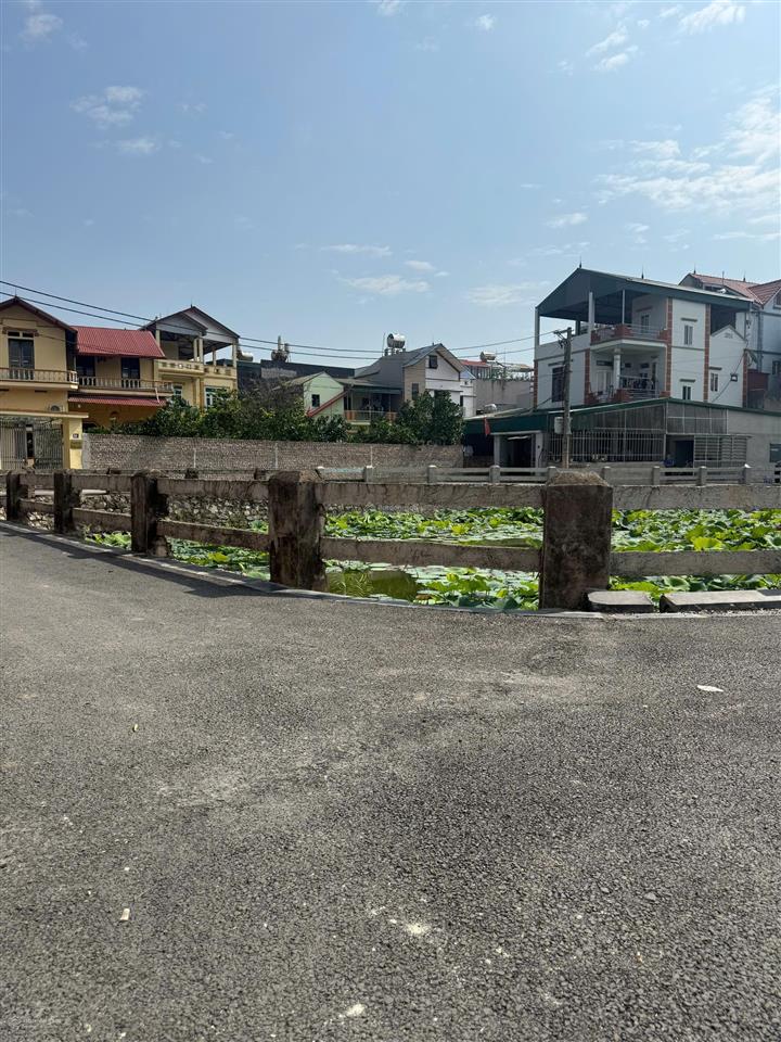 Cần bán 81.8m2 thôn đìa, xã nam hồng, đông anh view hồ cực đẹp, giá đầu tư