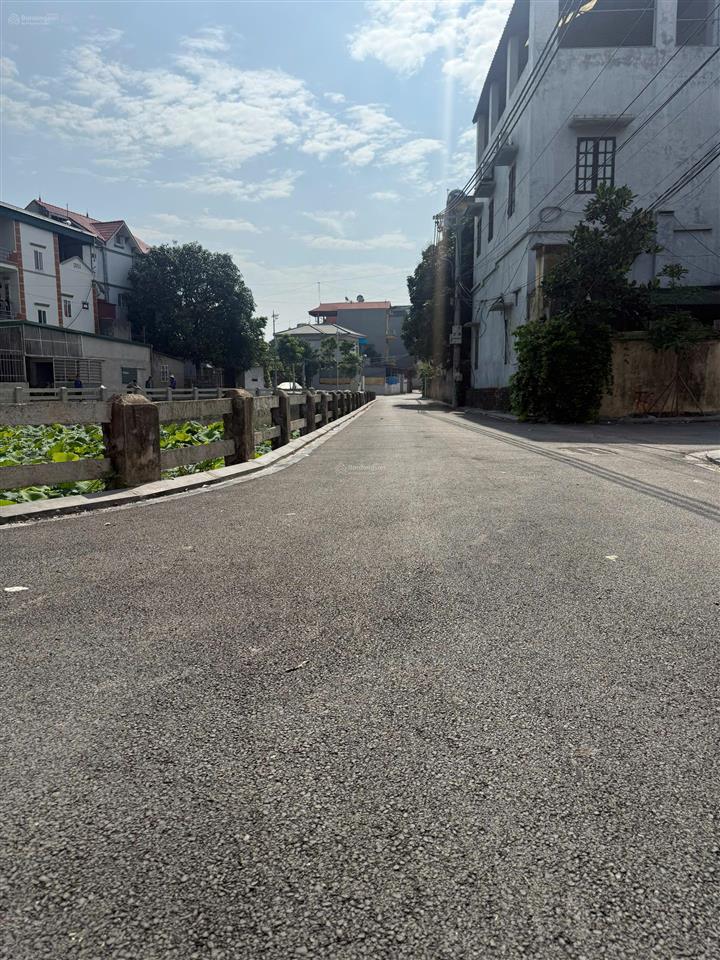 Cần bán 81.8m2 thôn đìa, xã nam hồng, đông anh view hồ cực đẹp, giá đầu tư