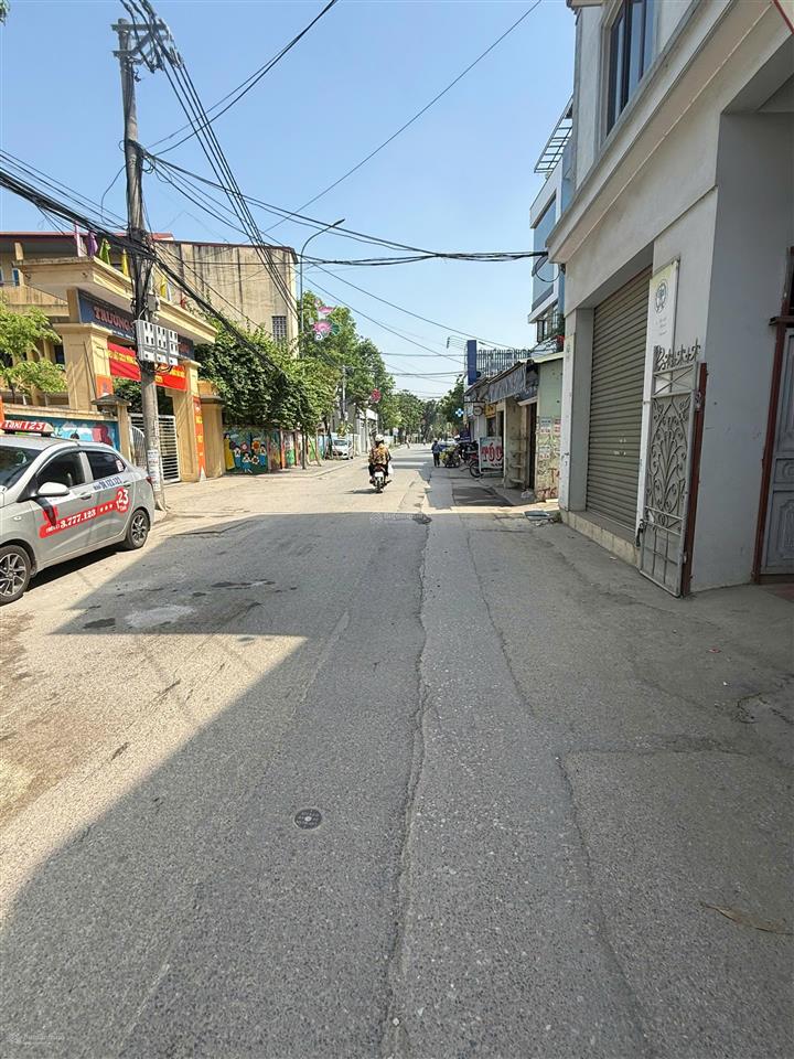 Cần bán 81.8m2 thôn đìa, xã nam hồng, đông anh view hồ cực đẹp, giá đầu tư