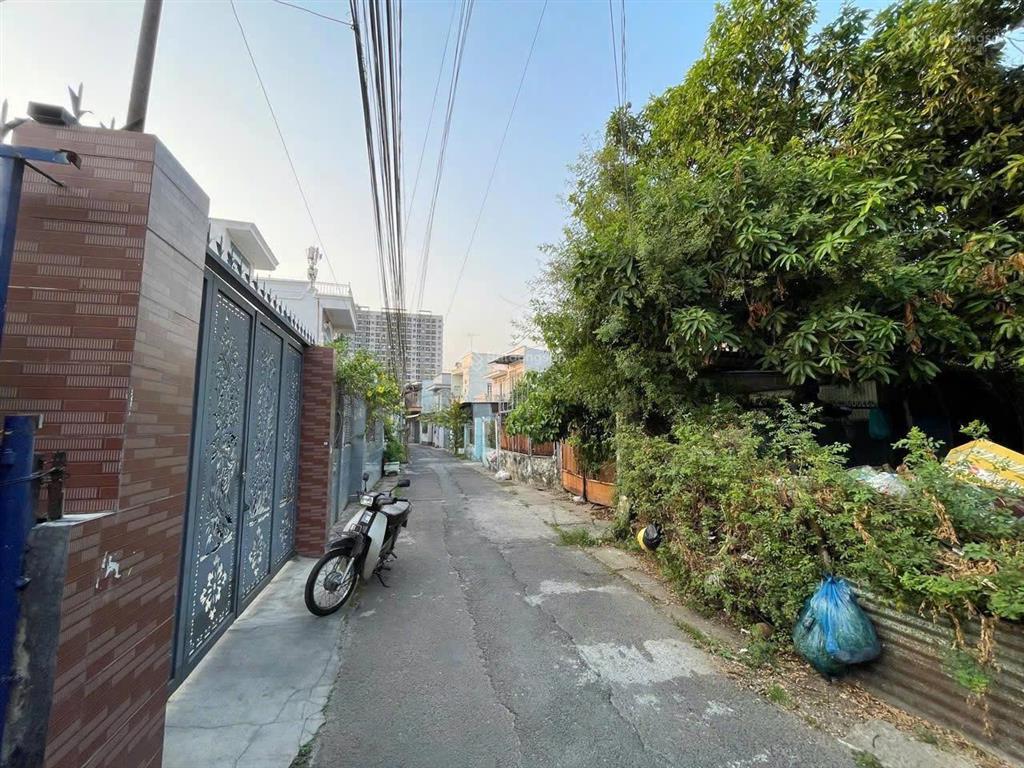 Cần bán lô đất 310m2 sổ riêng chính chủ full thổ cư .