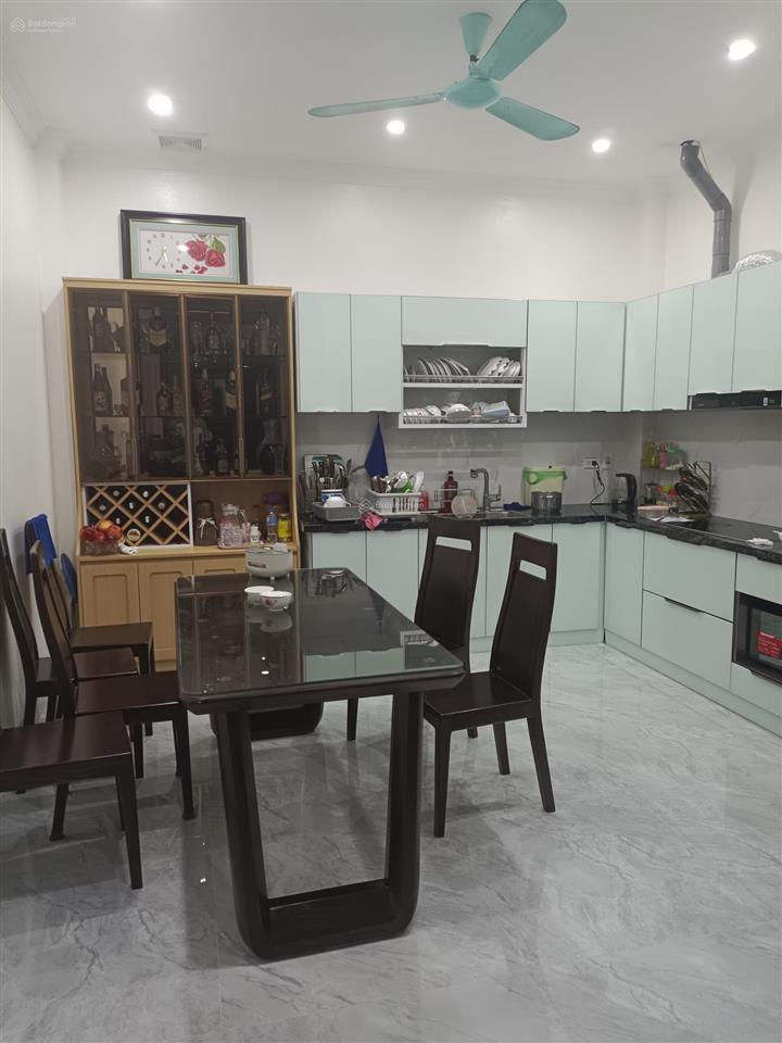 Bán nhà đường trần phú hà đông 45m2 5 tầng lô góc thang máy, 8,2 tỷ