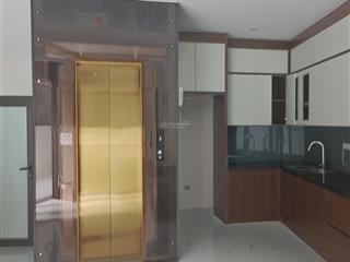 Bán nhà đường trần phú hà đông 45m2 5 tầng lô góc thang máy, 8,2 tỷ