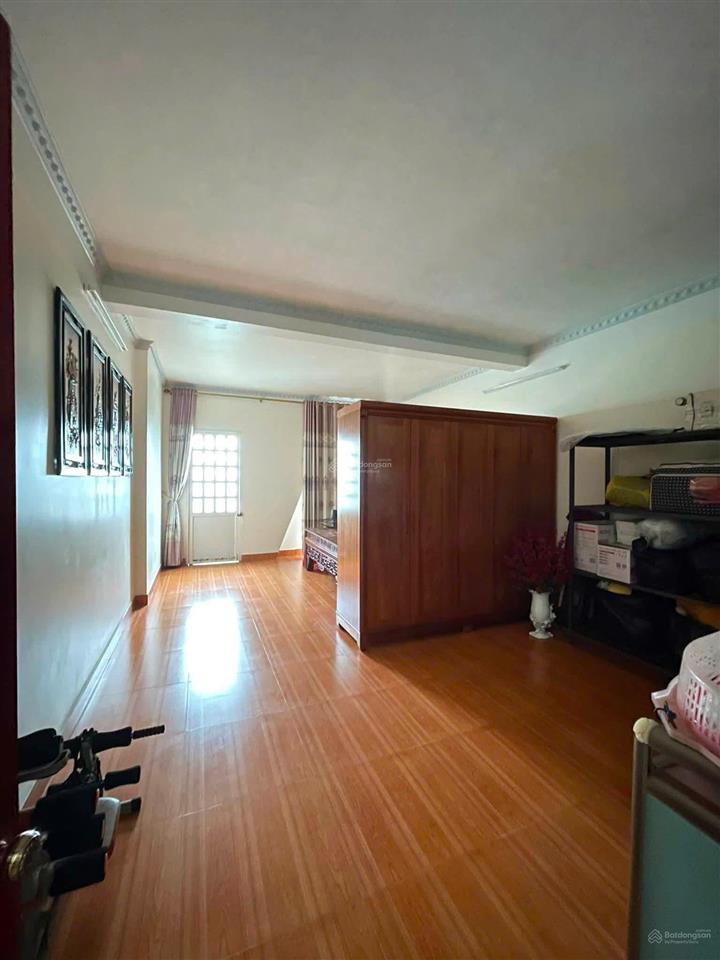Bán nhà riêng độc lập sân cổng tại văn cao, 6,35 tỷ, 100m2, 4pn, 4wc, pháp lý đầy đủ, chính chủ