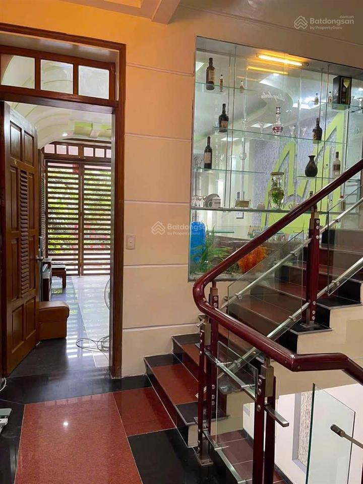 Bán nhà riêng độc lập sân cổng tại văn cao, 6,35 tỷ, 100m2, 4pn, 4wc, pháp lý đầy đủ, chính chủ