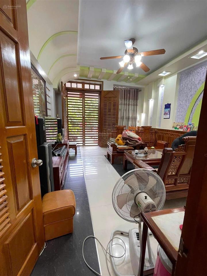 Bán nhà riêng độc lập sân cổng tại văn cao, 6,35 tỷ, 100m2, 4pn, 4wc, pháp lý đầy đủ, chính chủ