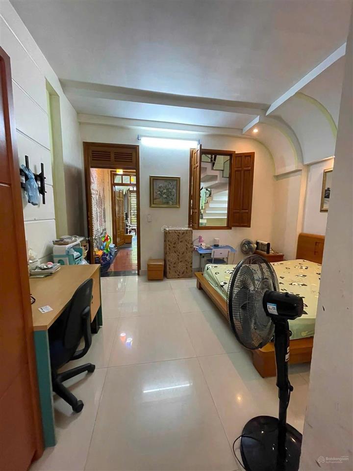 Bán nhà riêng độc lập sân cổng tại văn cao, 6,35 tỷ, 100m2, 4pn, 4wc, pháp lý đầy đủ, chính chủ