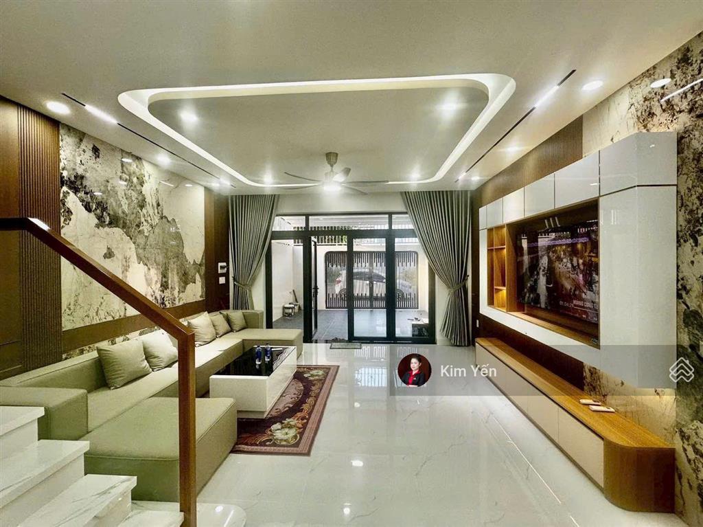 Bán nhà 3 tầng mới mỹ gia gói 7, dòng tiền 35 triệu.