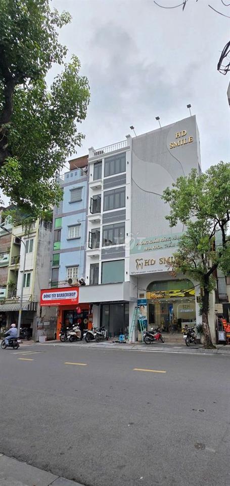 Hợp đồng thuê 36tr/tháng,MT Huỳnh VĂn BÁnh ngang 4m, kết cấu 4 lầu