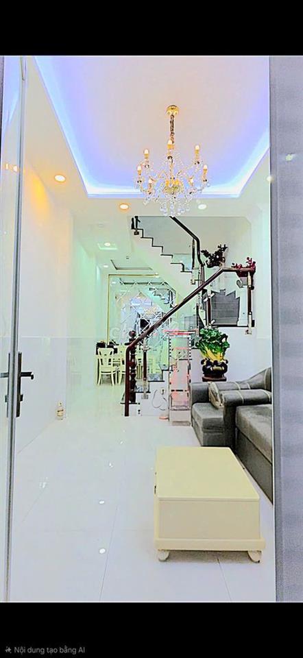 bán gấp căn nhà đ.c 600/2/3Q Hồng Bàng, p16, Q11. 44m2, 5 tầng NTCC