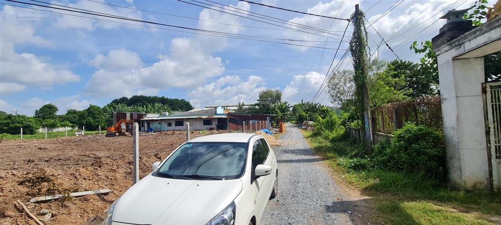 Bán nhanh lô đất 12.5x36m  có 421m2 thổ cư, ngay cây xăng 57