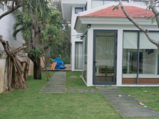 Bán biệt thự sát biển the ocean villas, 3 phòng ngủ 616m2 phường hòa hải, ngũ hành sơn, đà nẵng