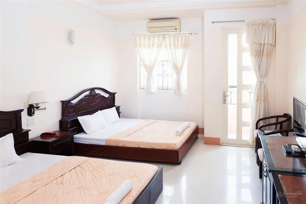 Cần bán khách sạn 3 sao 32 phòng giá tốt ngay biển hà tiên view mặt biển, đang kd tốt  0938 638 ***