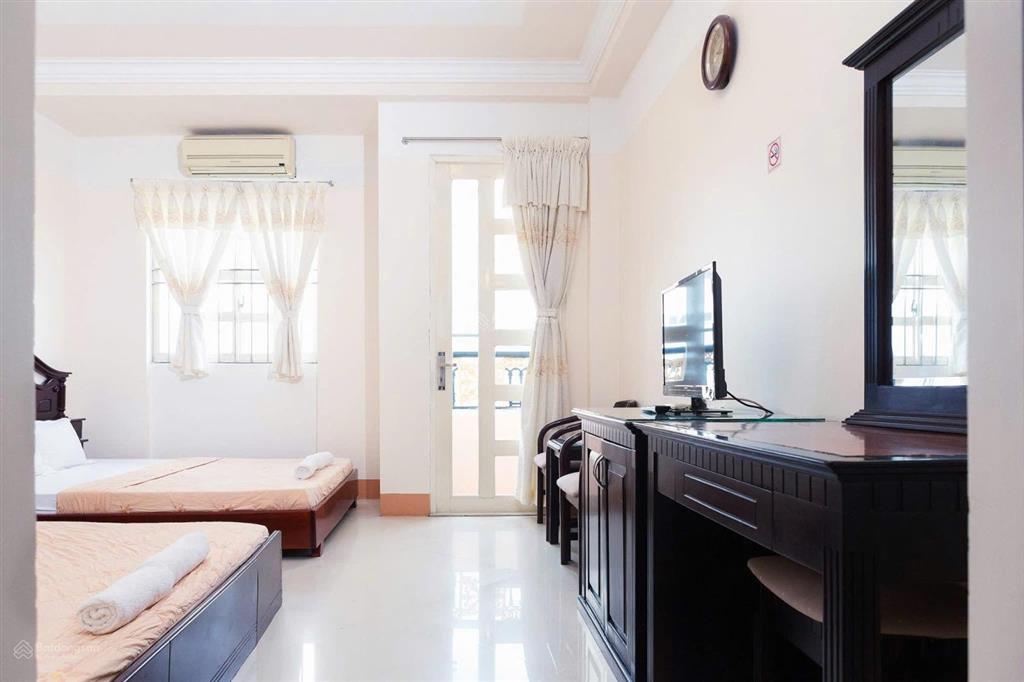 Cần bán khách sạn 3 sao 32 phòng giá tốt ngay biển hà tiên view mặt biển, đang kd tốt  0938 638 ***