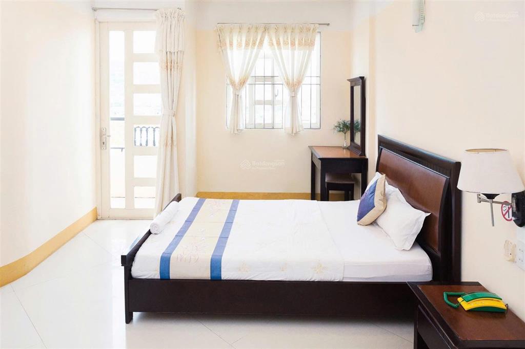 Cần bán khách sạn 3 sao 32 phòng giá tốt ngay biển hà tiên view mặt biển, đang kd tốt  0938 638 ***