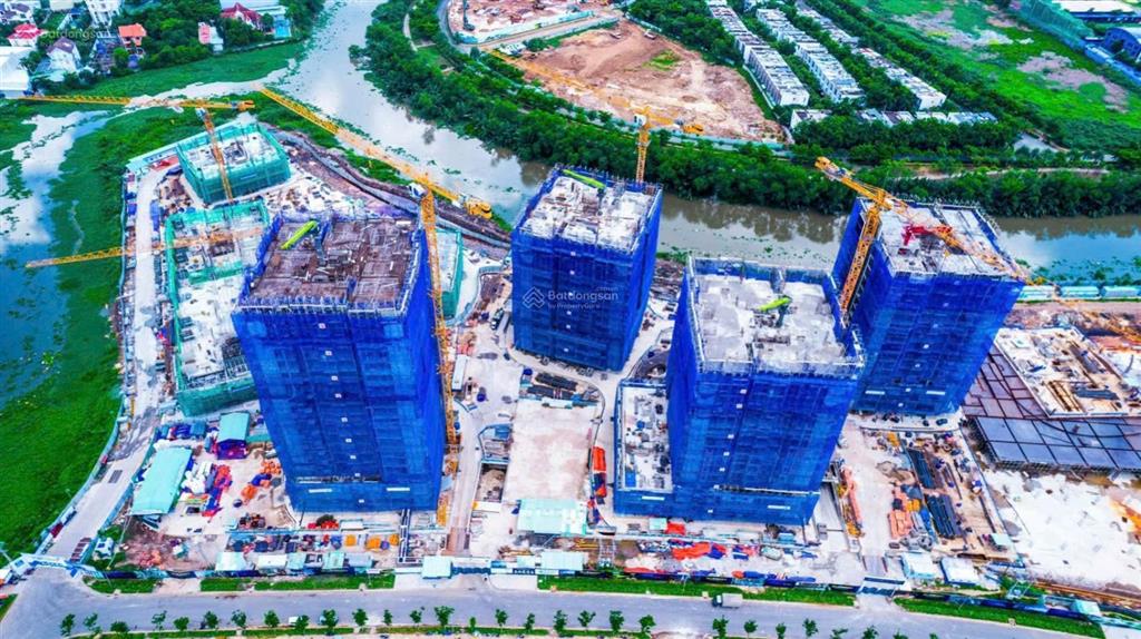 Căn hộ the privé quận 2 2pn có ban công view sông giá 8,1 tỷ (chưa vat)