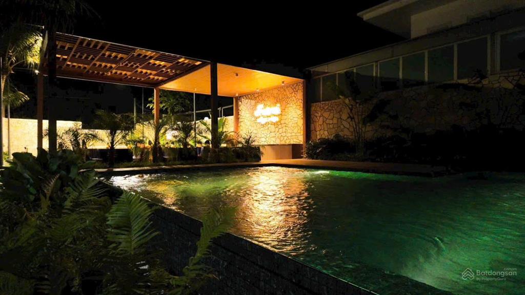 Bán đất tại nguyễn huệ, thị trấn đất đỏ, 6 triệu / m2, 500 m2 chỉ với giá cực chất