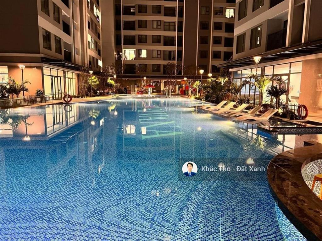 Bán lỗ căn 2pn rivana diện tích 72m2, giá 2.8 tỷ view đẹp, tầng đẹp  0767 242 ***