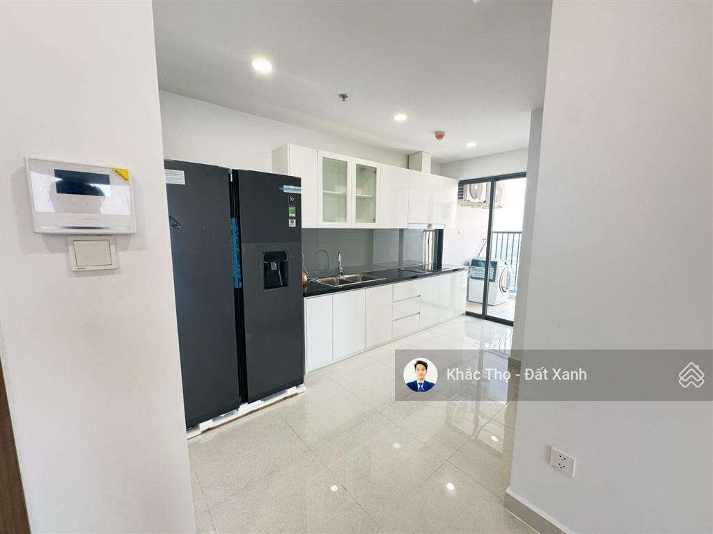 Bán lỗ căn 2pn rivana diện tích 72m2, giá 2.8 tỷ view đẹp, tầng đẹp  0767 242 ***