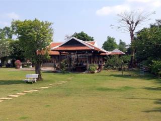 Nhà biệt thự vườn 1600m2 long phước tphcm