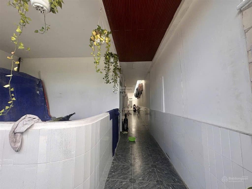Nhà trọ (6mx24)m  trục 1 xẹt lò lu q9 cũ. xe hơi tận nơi