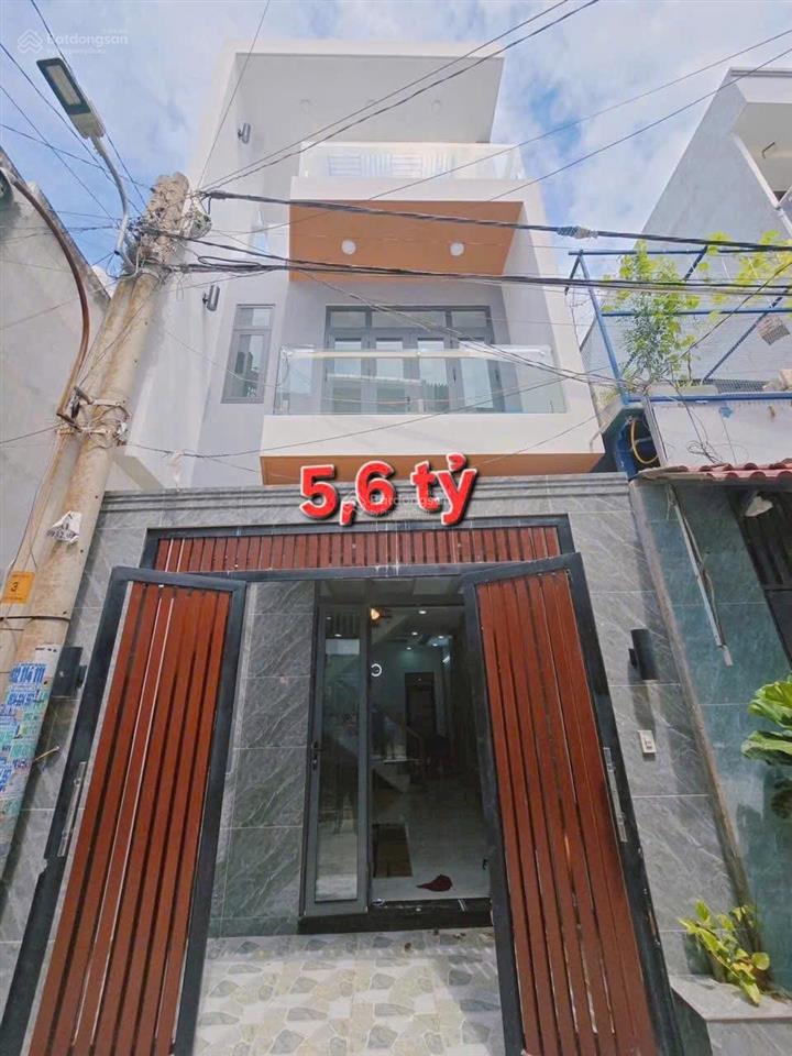 Nhà 3 tầng xây mới  sát trường đh tài chính  võ văn hát q9