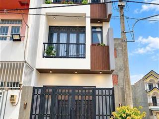 3,98 tỷ  nhà 3 tầng xây mới  đường 9m  sổ riêng q9 cũ