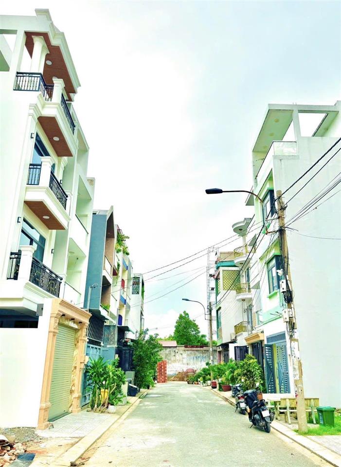 Đất nền cạnh bên chung cư elysian lò lu q9 cũ. đường nhựa 8m