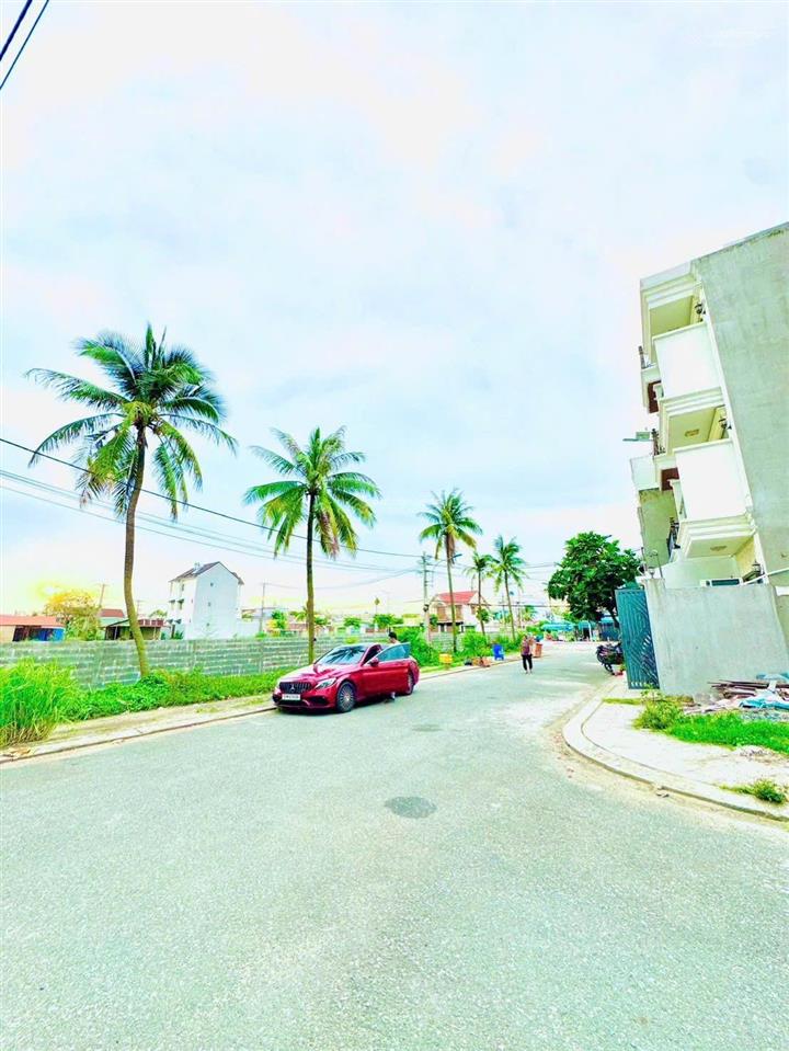 Đất nền cạnh bên chung cư elysian lò lu q9 cũ. đường nhựa 8m