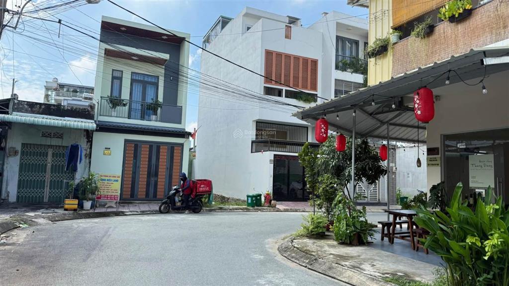 3,95 tỷ  63m2  đất trung tâm đường lê văn việt q9 cũ  đường 8m