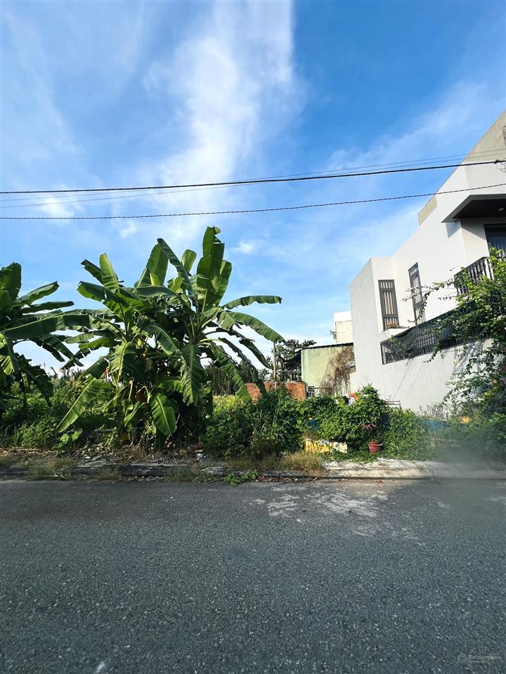 Đất 81m2 nhưng 6,2m đường võ văn hát q9 cũ.
