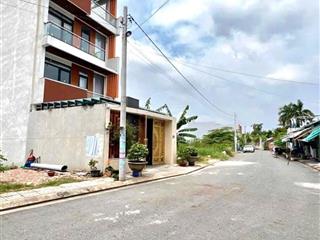 Đất 90m2 ngang 6m cực hiếm  gần chợ long trường q9 cũ