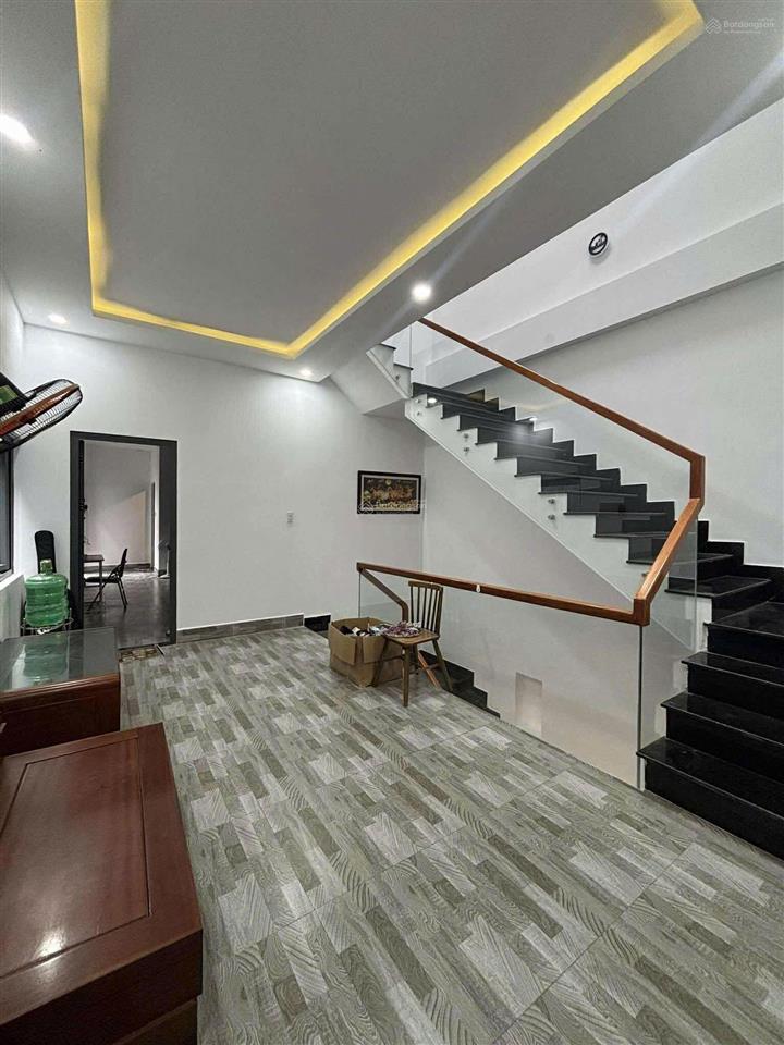 Nhà đẹp 3 mê kiên cố mặt tiền 5m5 chơn tâm 5