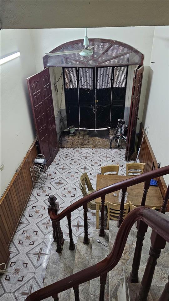 Cho thuê nhà riêng 3 ngủ, 2wc, 39m2 tại ngõ 100 nguyễn văn viên, giá tốt
