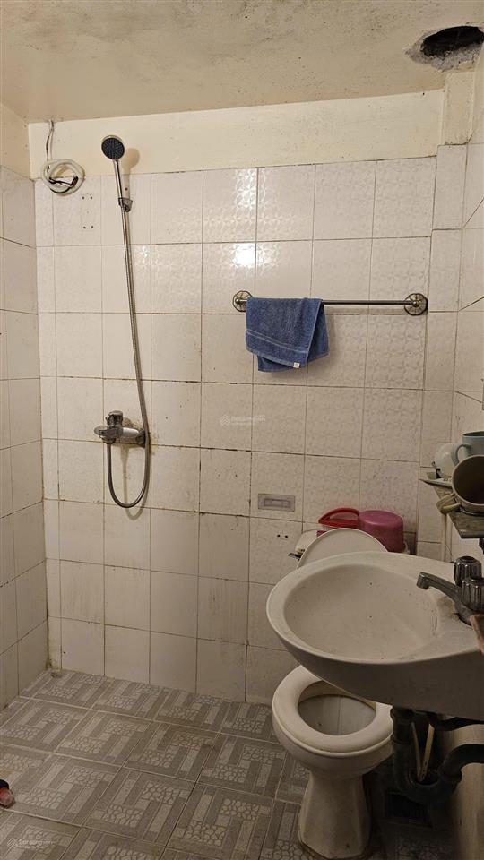 Cho thuê nhà riêng 3 ngủ, 2wc, 39m2 tại ngõ 100 nguyễn văn viên, giá tốt