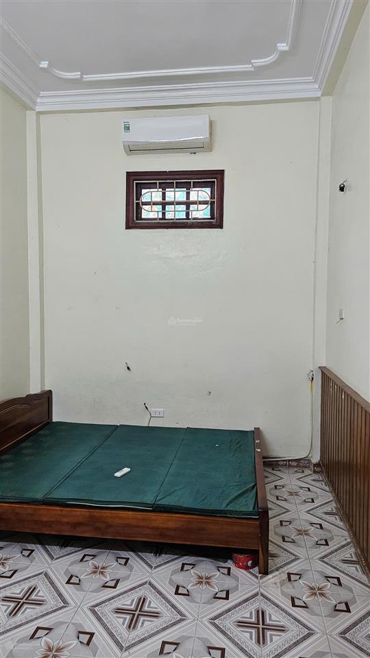 Cho thuê nhà riêng 3 ngủ, 2wc, 39m2 tại ngõ 100 nguyễn văn viên, giá tốt