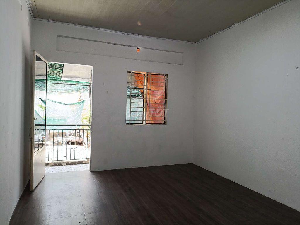 Nhà riêng 2PN gần sân bay TSN, bệnh viện Tâm Anh và công viên HVT 