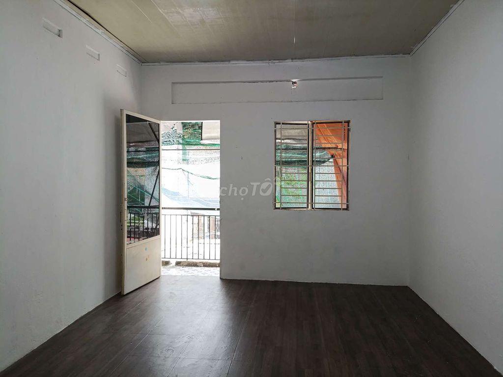Nhà riêng 2PN gần sân bay TSN, bệnh viện Tâm Anh và công viên HVT 