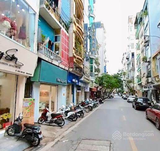 Cho thuê nhà 2 tầng mặt phố mai hắc đế, hai bà trưng.  0384 343 ***