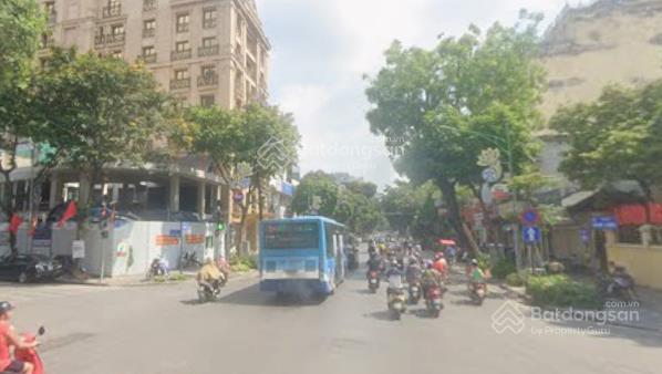 Cho thuê nhà mặt phố hàm long hoàn kiếm, mặt tiền 12m hiếm có khó tìm