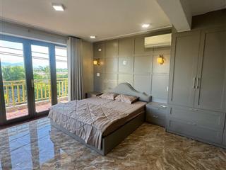 Toà căn hộ 5 tầng + tum, ngay sát vách phố cổ, hội an.
dt 97.5m2 ( ngang 6m )
đường 15m,